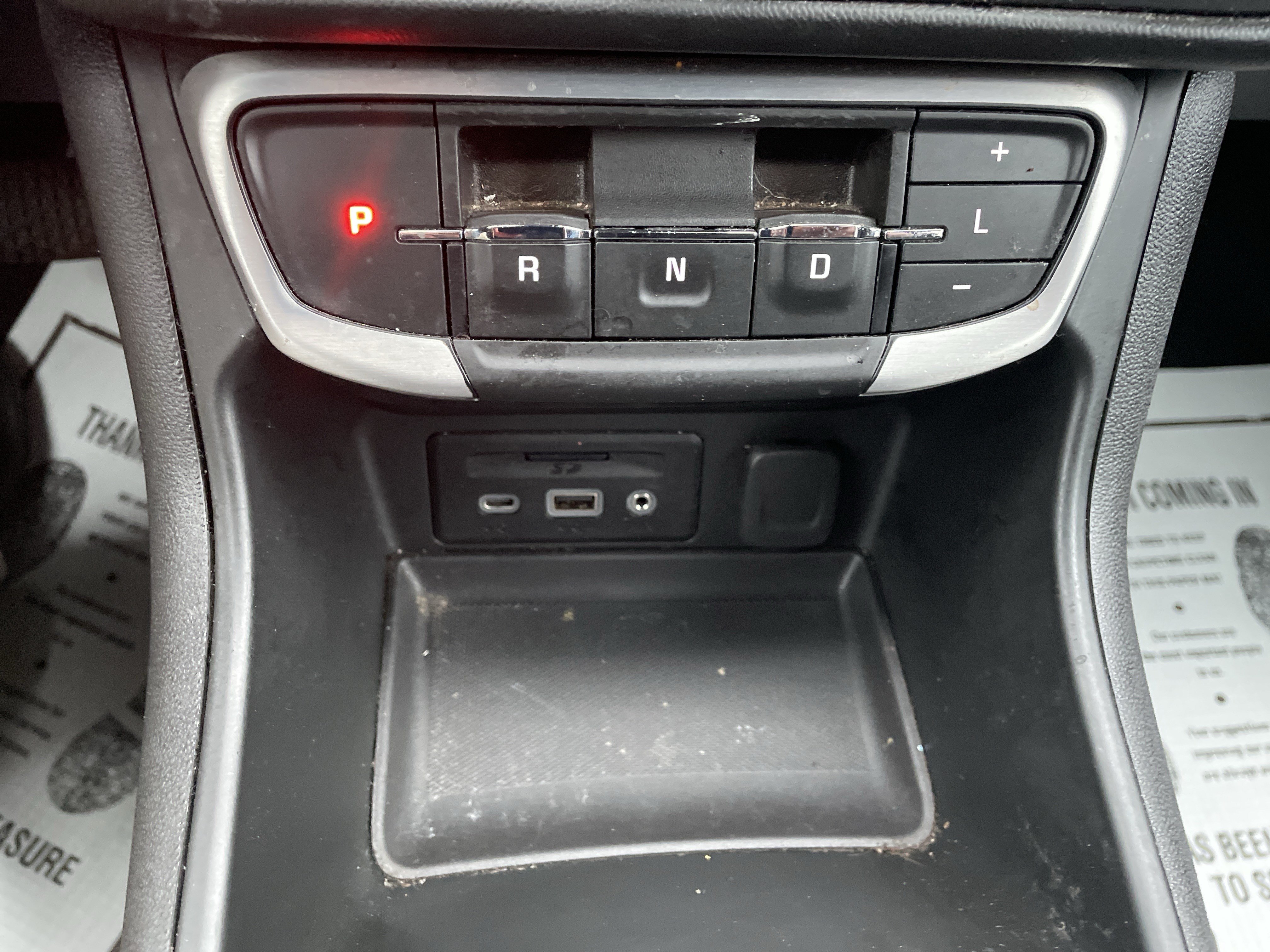 Used 2022 GMC Terrain SLE w/ Driver Convenience Package AWD/4WD image 19