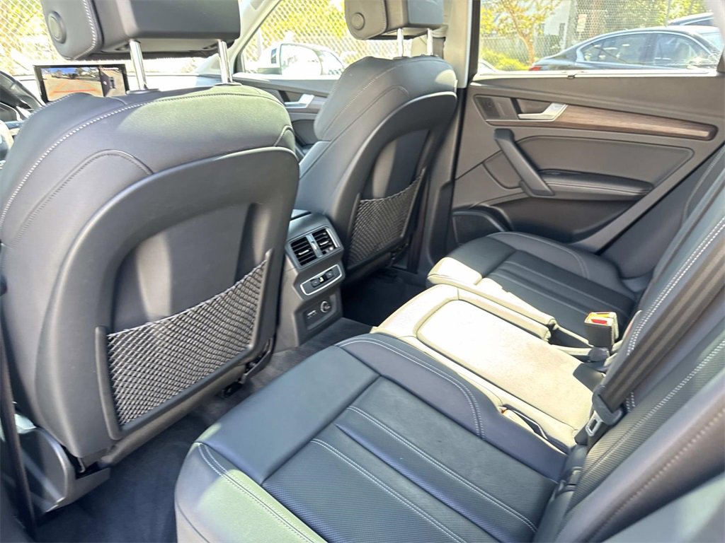 Used 2022 Audi Q5 2.0T Premium Plus w/ Premium Plus Package image 13