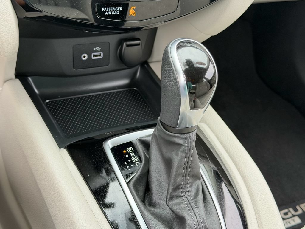 Certified 2022 Nissan Rogue Sport SV FWD image 20