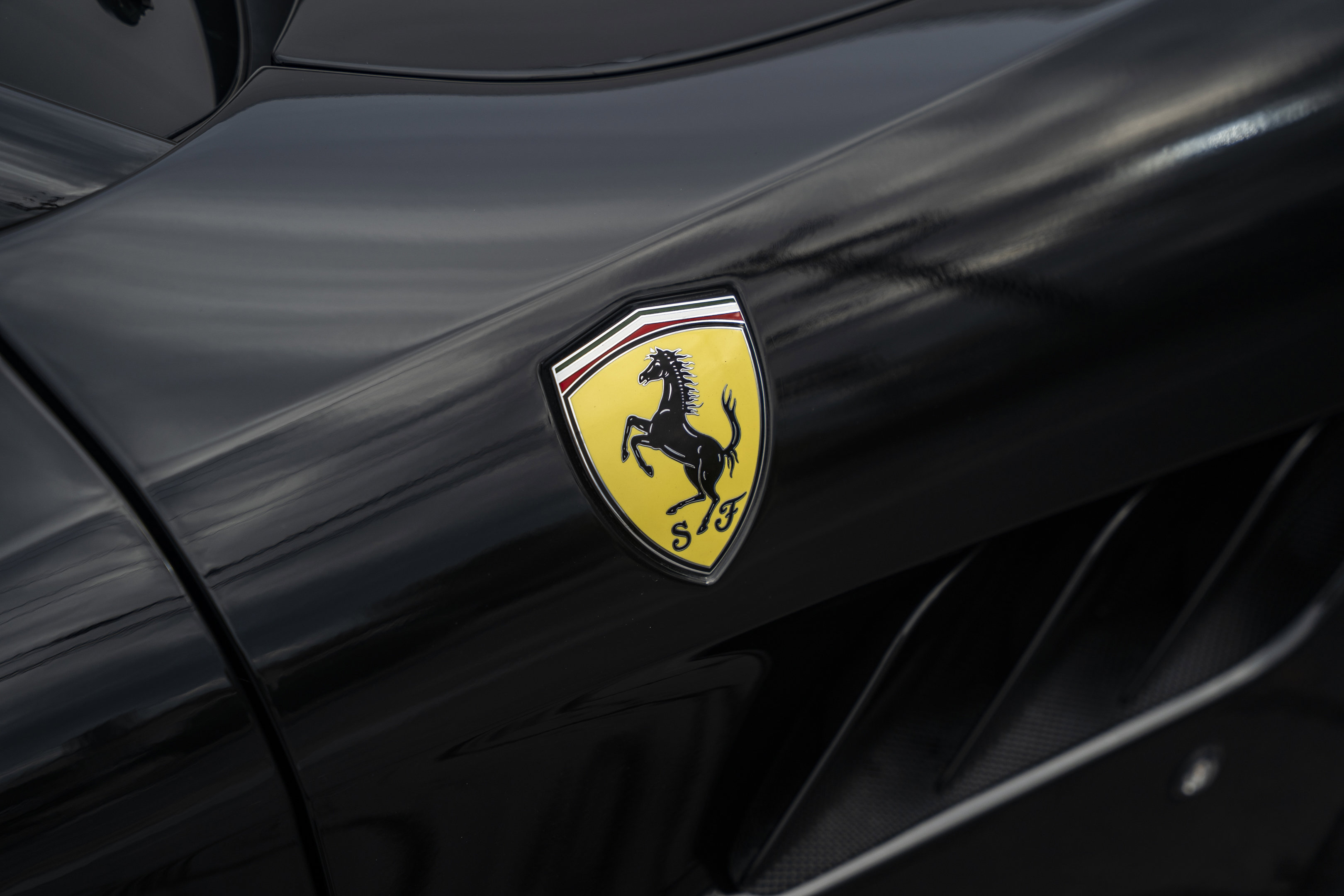 Certified 2018 Ferrari GTC4Lusso image 19