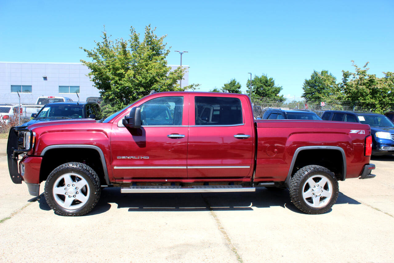 Used 2015 GMC Sierra 2500 Denali w/ Duramax Plus Package image 4