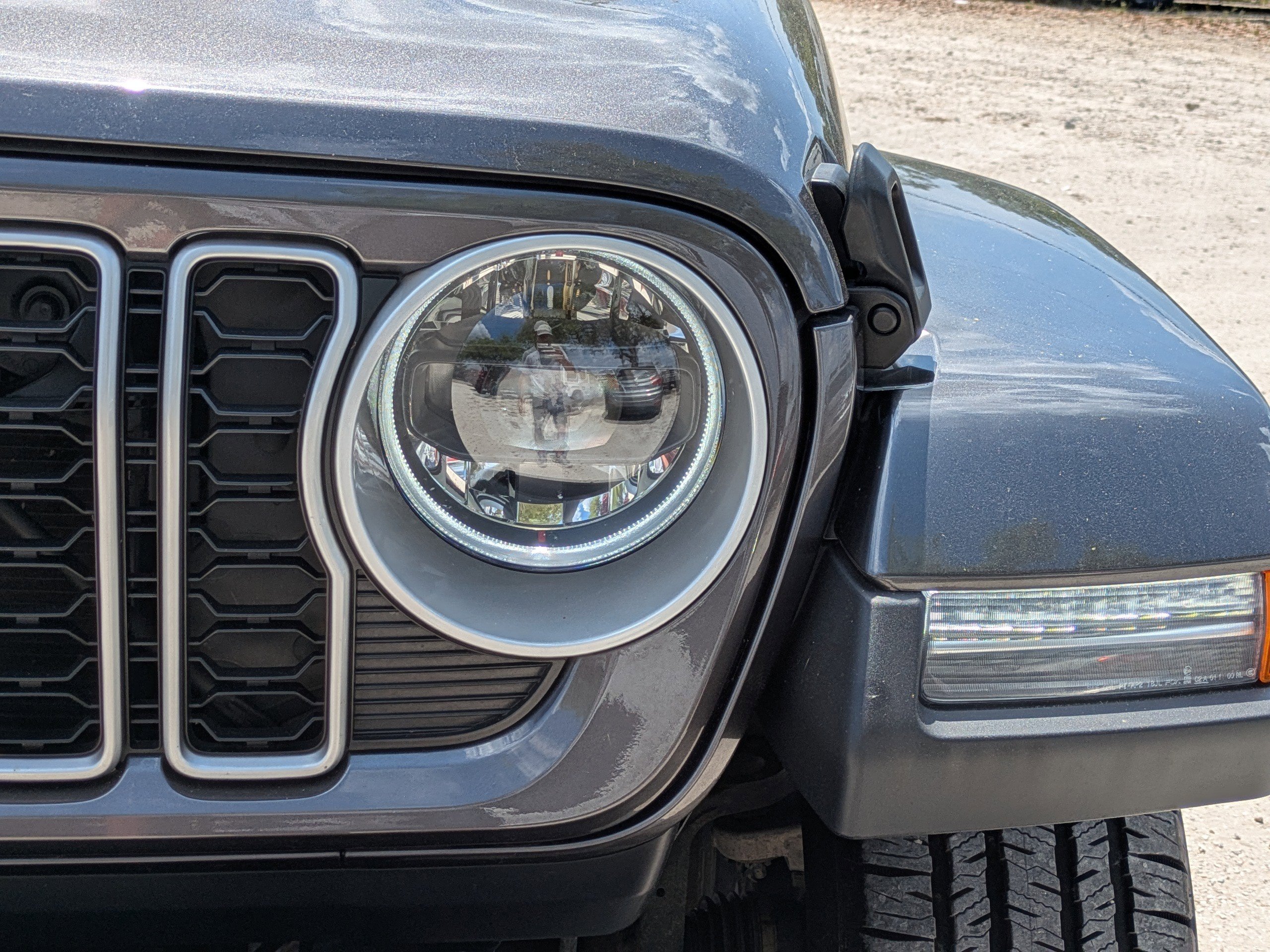 Certified 2025 Jeep Wrangler Unlimited Sahara AWD/4WD image 9