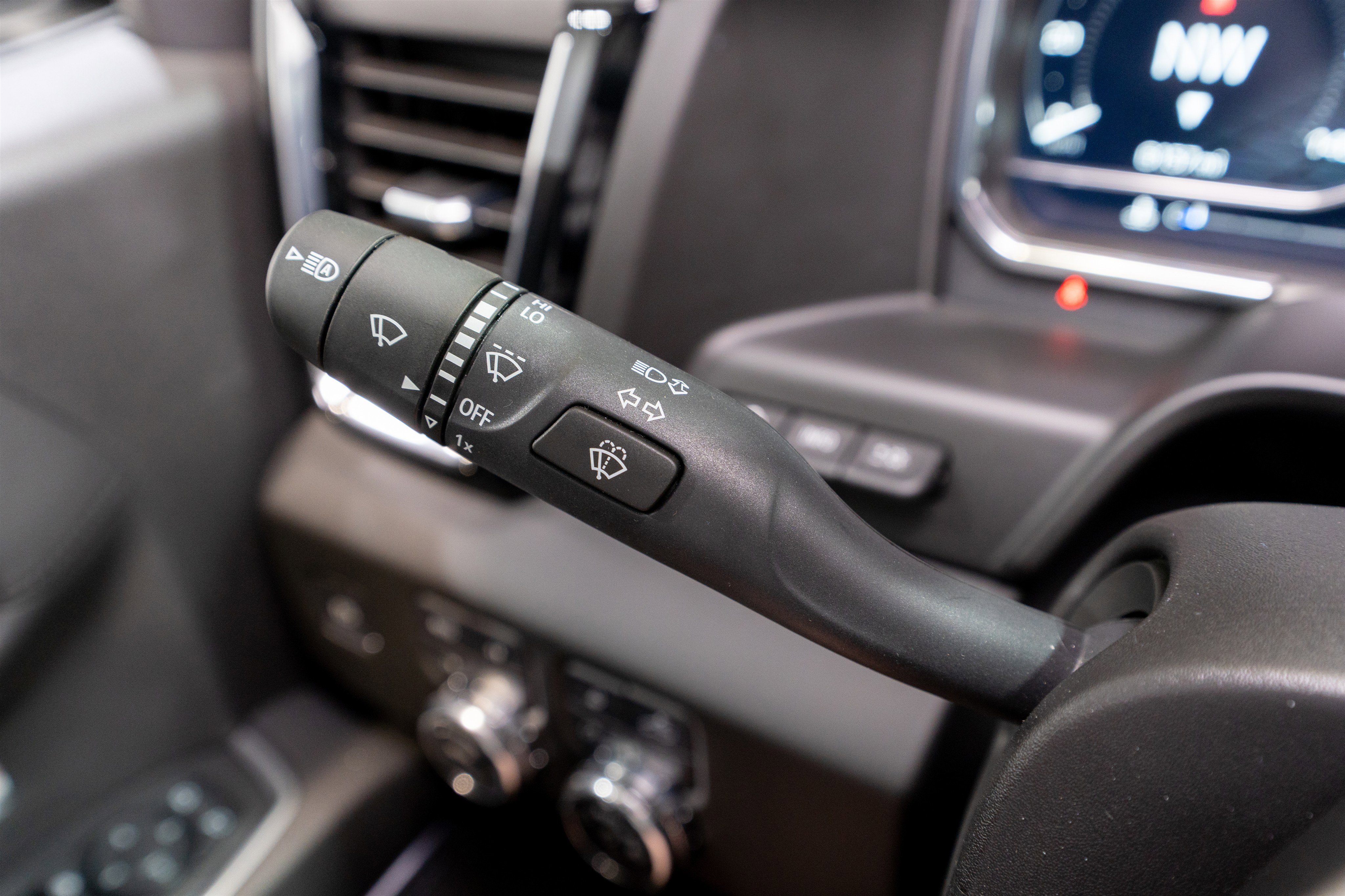 Used 2025 GMC Sierra 1500 Denali w/ Technology Package image 34