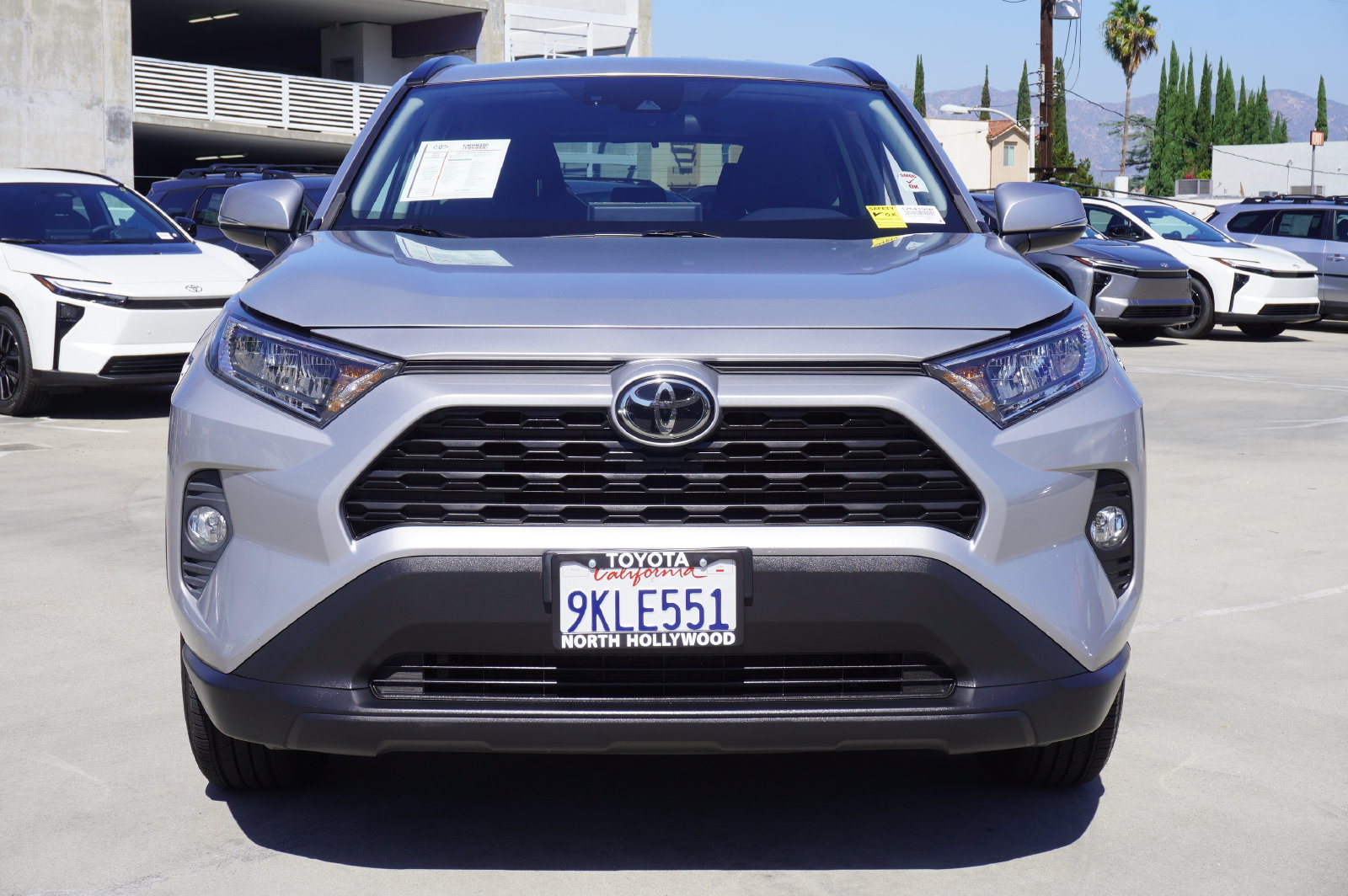 Used 2021 Toyota RAV4 XLE FWD image 3