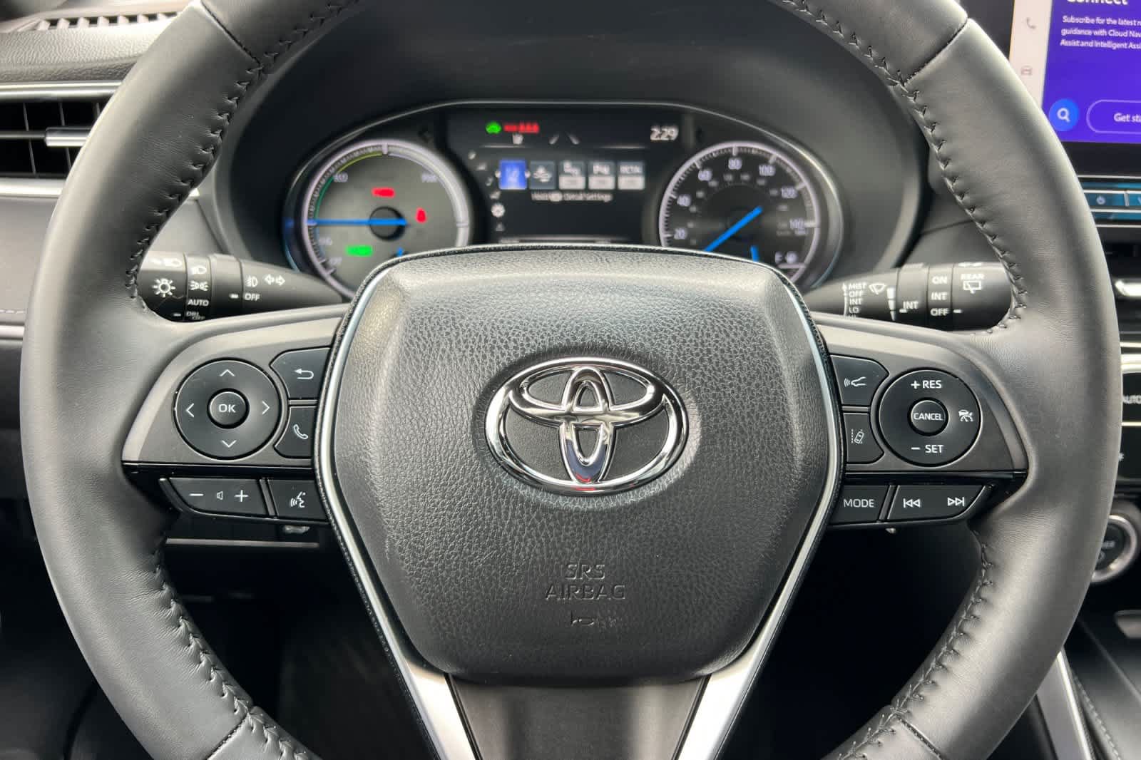 Certified 2023 Toyota Venza XLE AWD/4WD image 25