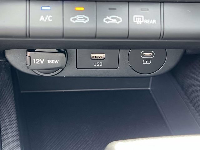Certified 2025 Hyundai Elantra SE FWD image 27