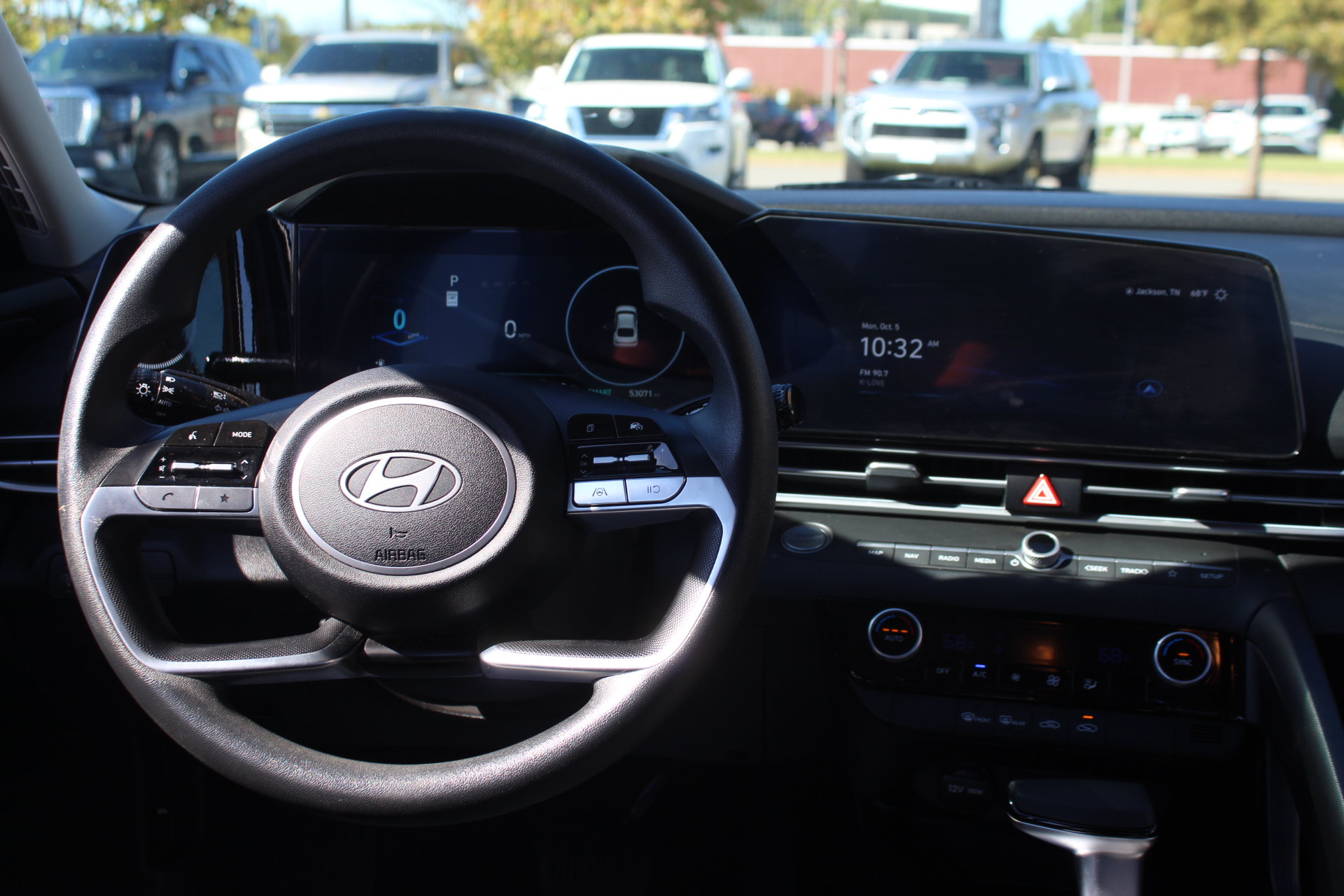 Used 2024 Hyundai Elantra SEL FWD image 21