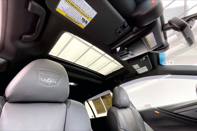 Used 2022 Subaru Outback Wilderness w/ Wilderness Package image 24