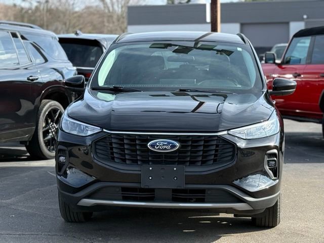 Used 2023 Ford Escape SE image 34