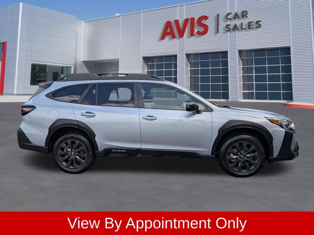 Used 2025 Subaru Outback Onyx Edition image 5