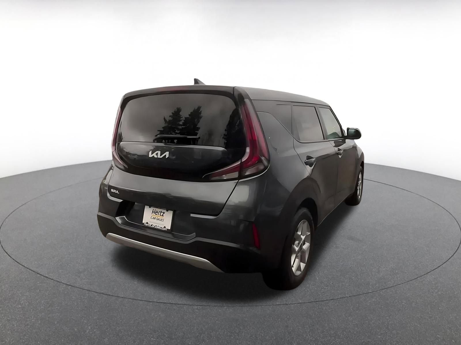 Used 2025 Kia Soul LX w/ LX Technology Package image 14