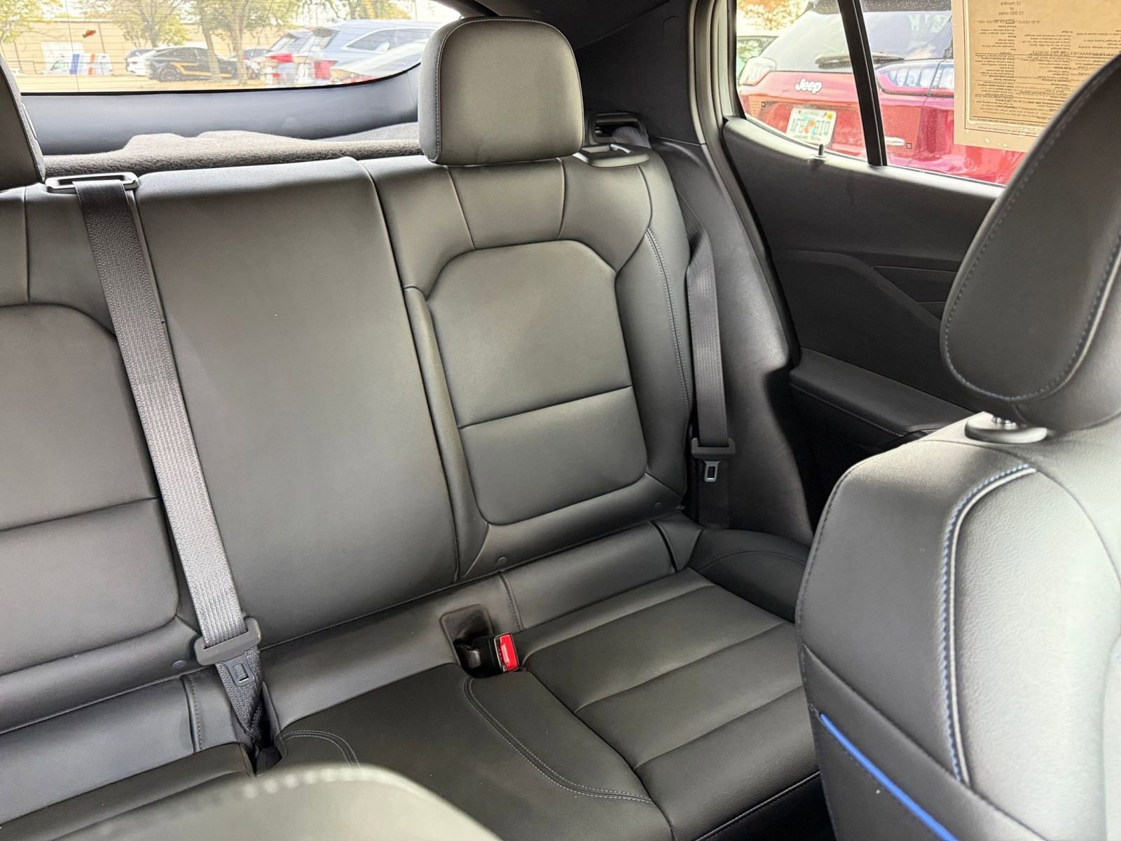 Used 2025 Buick Envista Sport Touring image 37