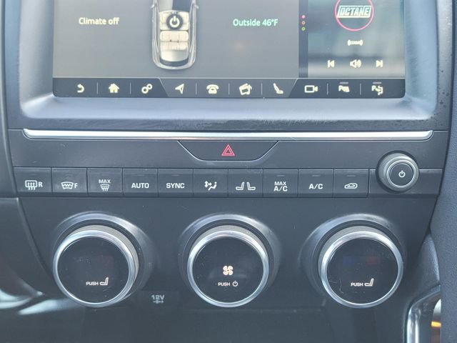 Used 2018 Jaguar E-PACE R-Dynamic SE image 28