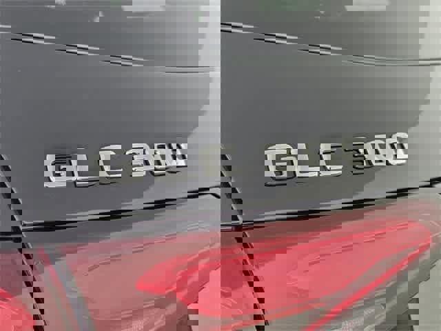Certified 2025 Mercedes-Benz GLC 300 4MATIC image 29