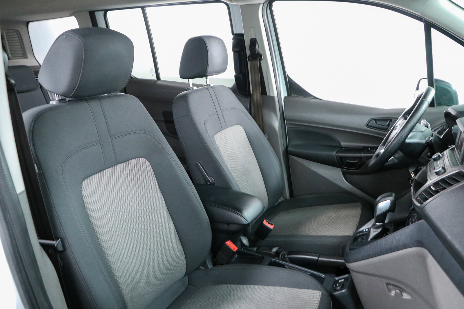 Used 2020 Ford Transit Connect XL FWD image 27