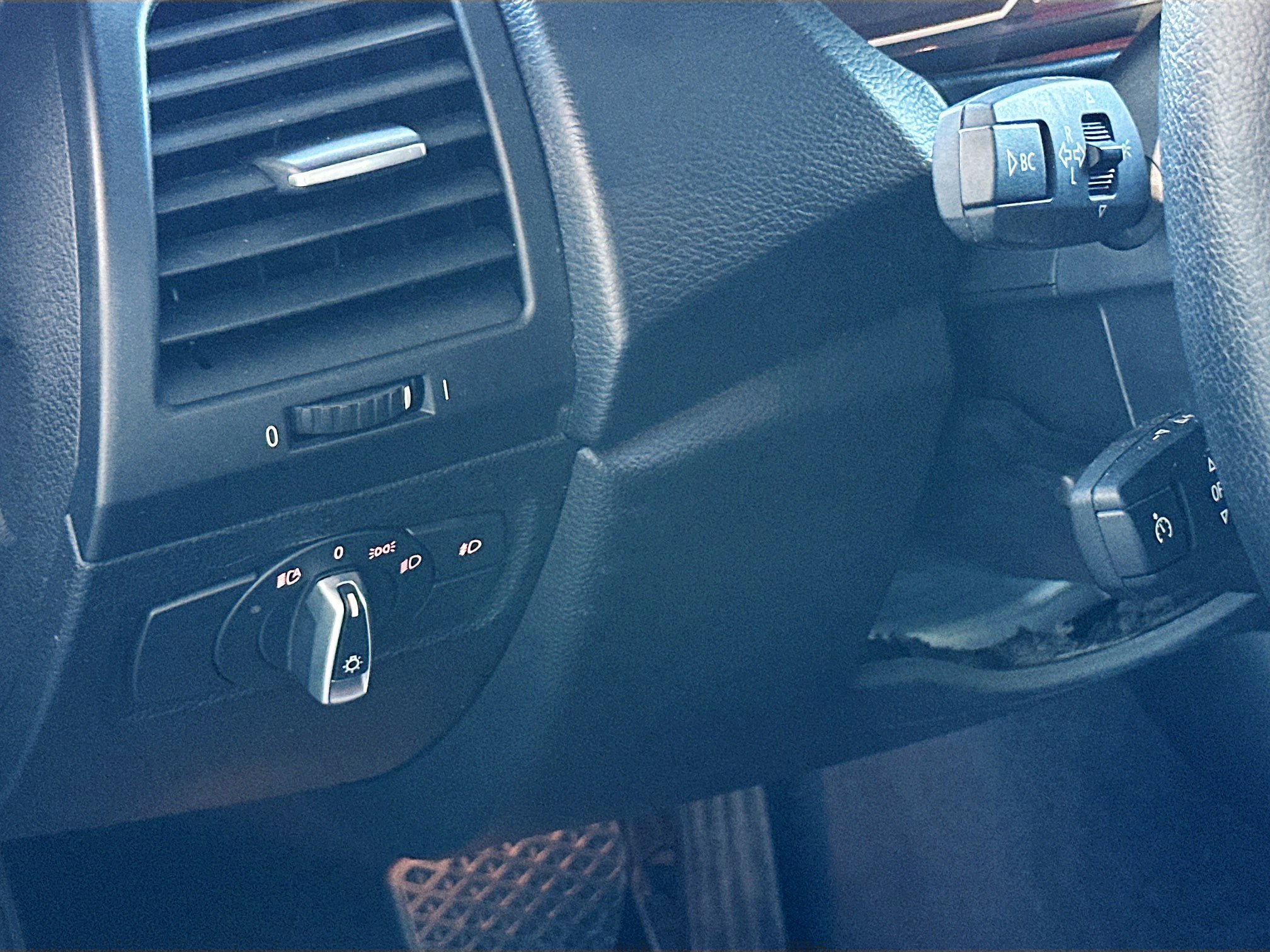 Used 2013 BMW 128i Convertible image 10