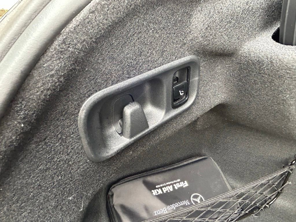 Used 2025 Mercedes-Benz C 300 4MATIC Sedan image 46