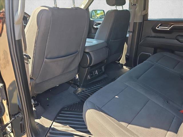 Used 2023 Chevrolet Silverado 1500 LT RWD image 17