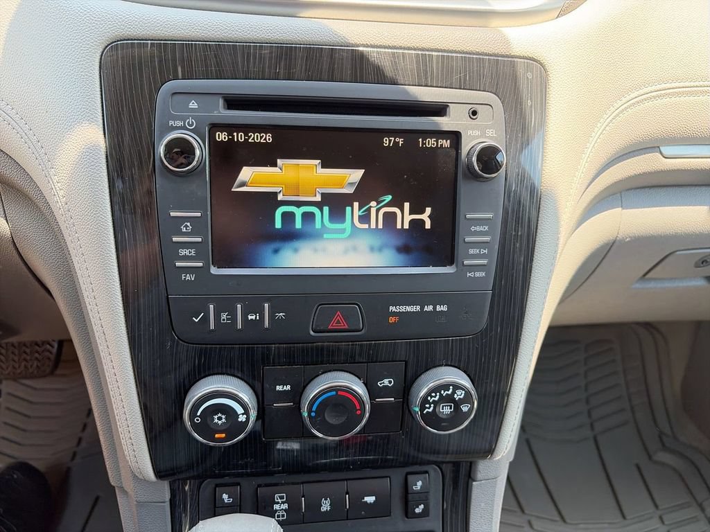 Used 2016 Chevrolet Traverse LT w/ Style and Technology Package AWD/4WD image 18
