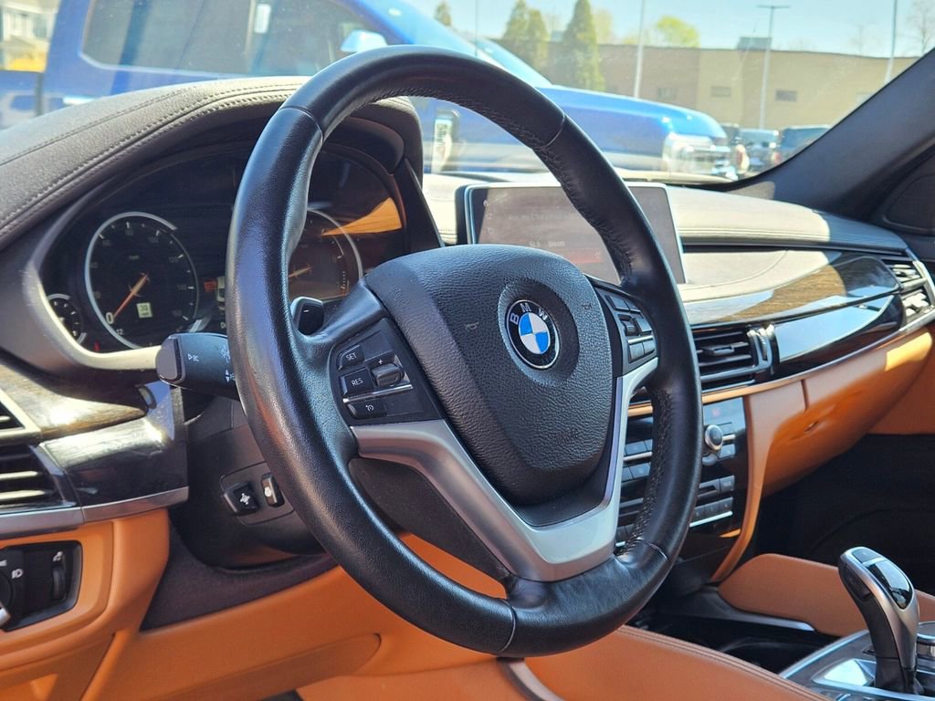 Used 2019 BMW X6 xDrive35i w/ Convenience Package AWD/4WD image 16