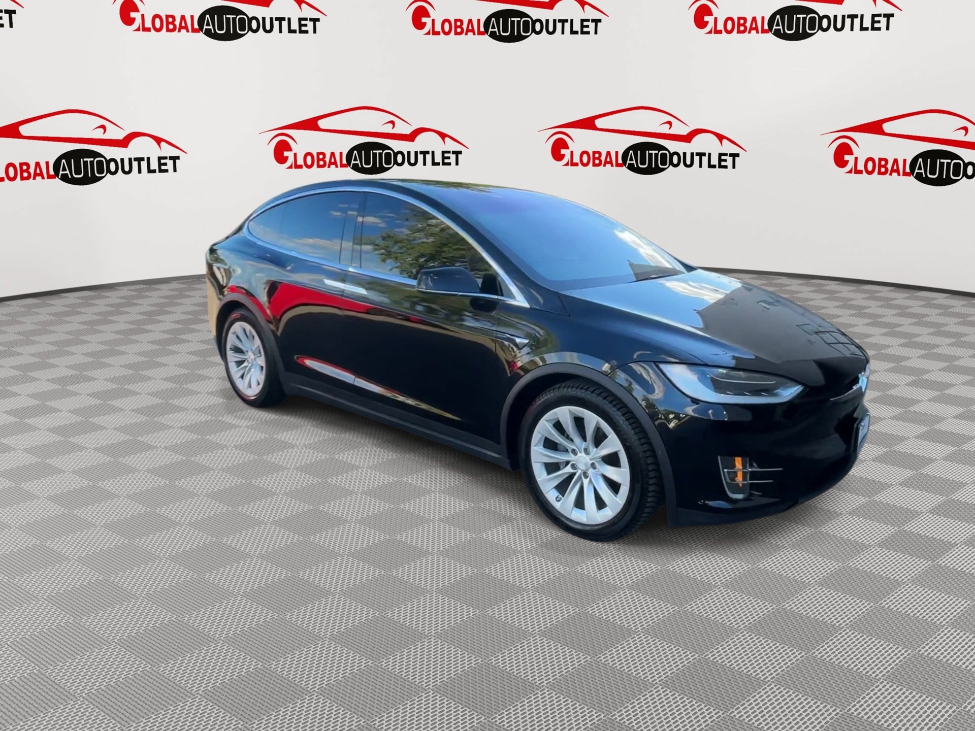 Used 2018 Tesla Model X 100D AWD/4WD image 2