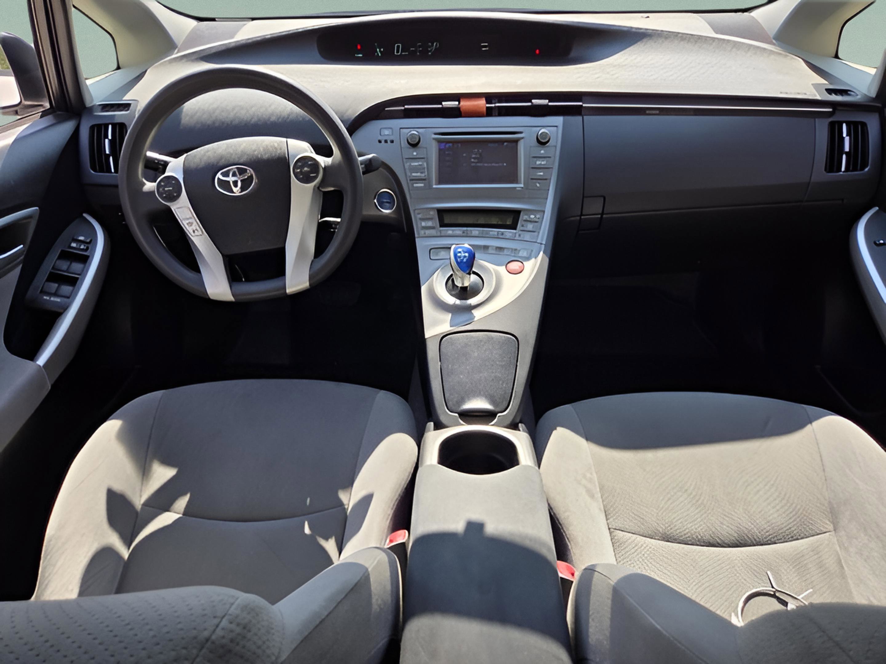 Used 2013 Toyota Prius Two image 9