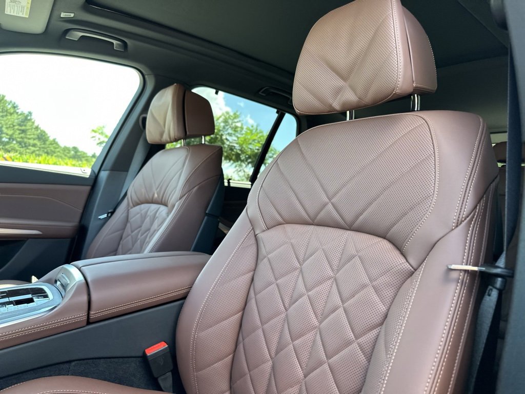 New 2026 BMW X5 M60i image 17