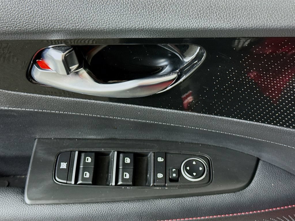 Certified 2023 Kia Forte GT FWD image 23