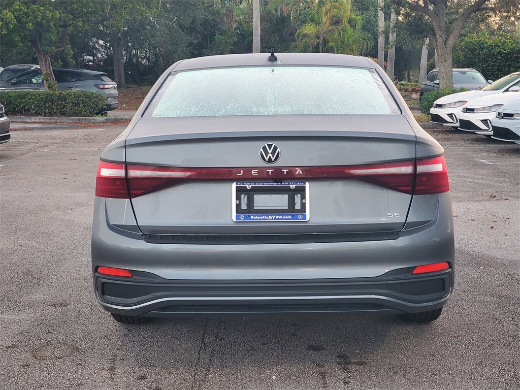 New 2025 Volkswagen Jetta SE image 4