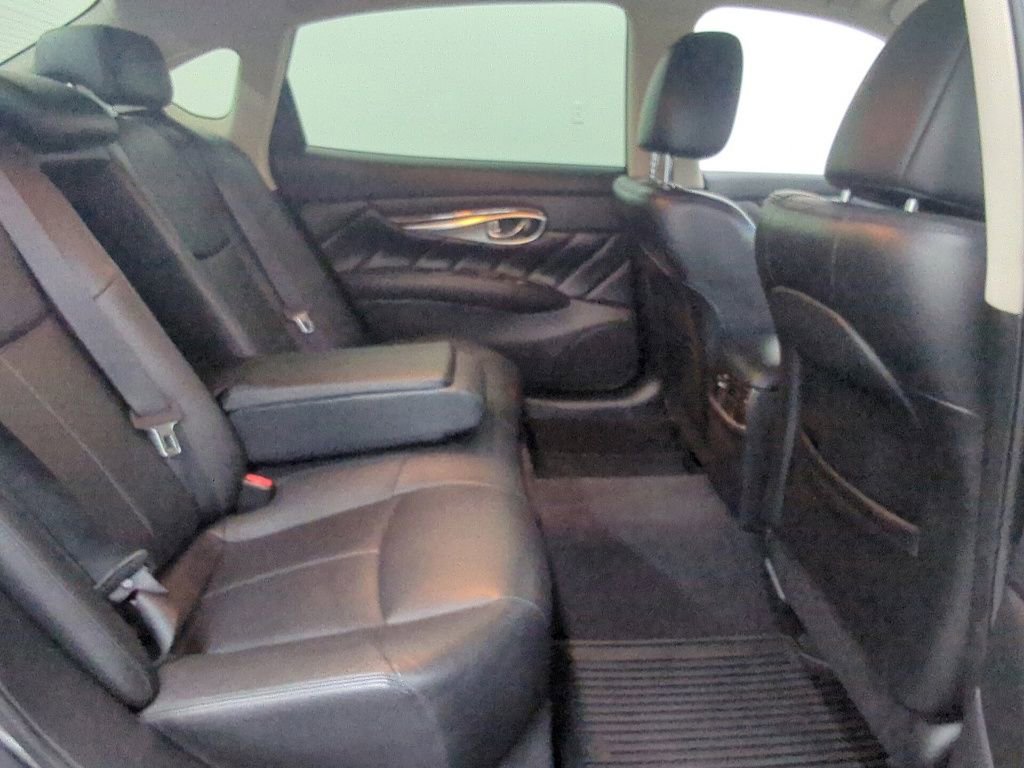 Used 2016 INFINITI Q70 L 3.7 AWD/4WD image 22