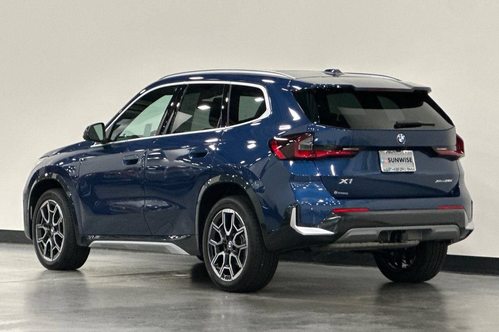Used 2025 BMW X1 xDrive28i w/ Technology Package AWD/4WD image 6