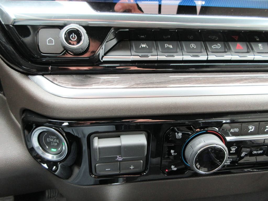 New 2026 Chevrolet Silverado 1500 LTZ w/ LTZ Premium Package image 33