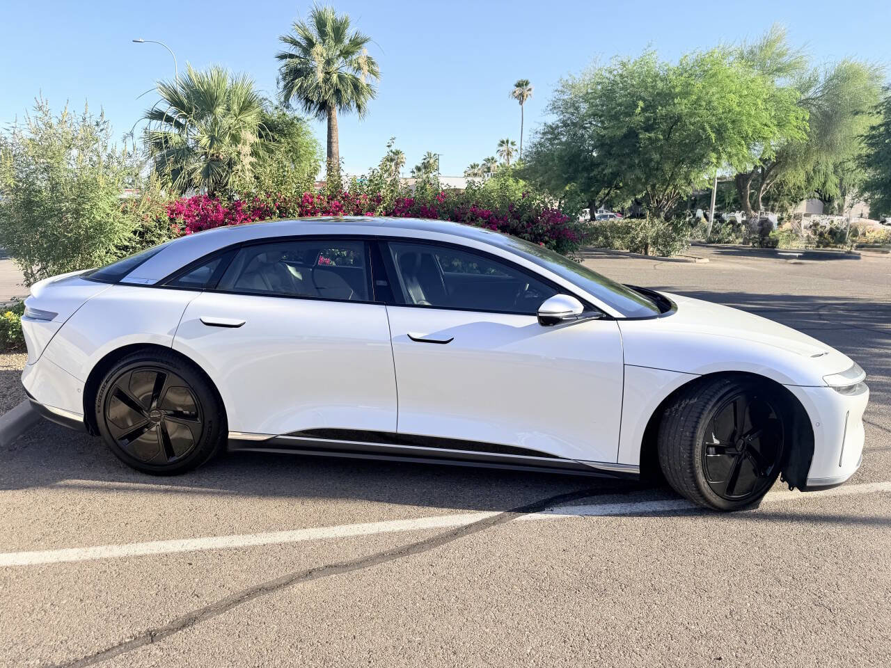 Used 2023 Lucid Air Touring AWD/4WD image 6