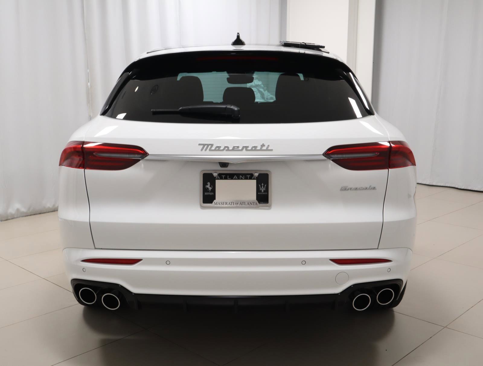 New 2025 Maserati Grecale GT image 4