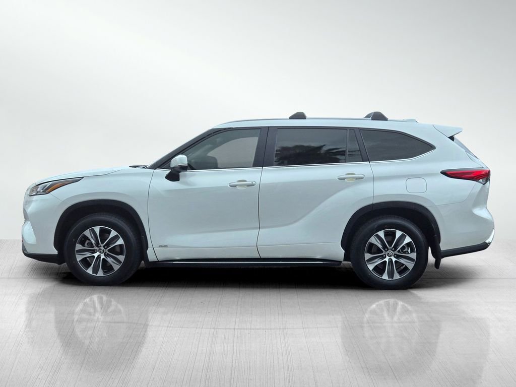 Used 2023 Toyota Highlander Bronze Edition AWD/4WD image 7