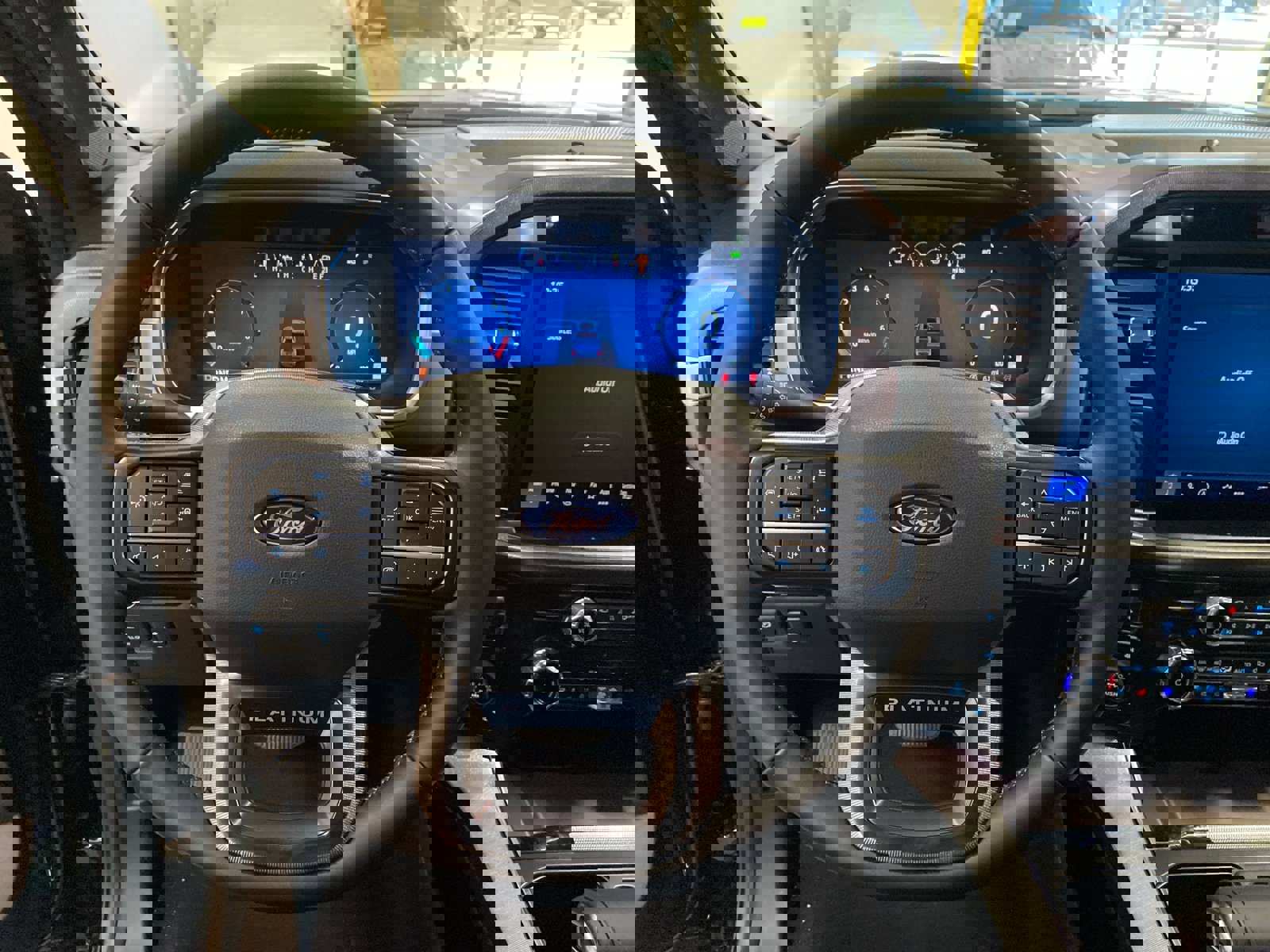 New 2025 Ford F150 Platinum image 19