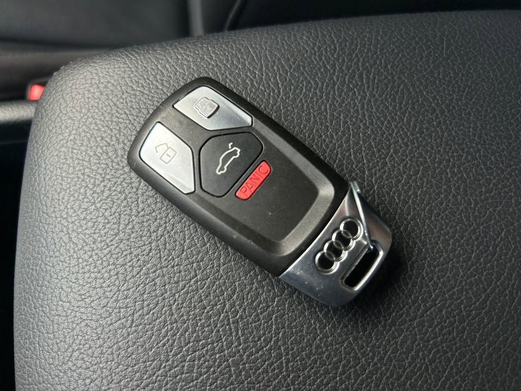 Used 2018 Audi A4 Sedan image 33