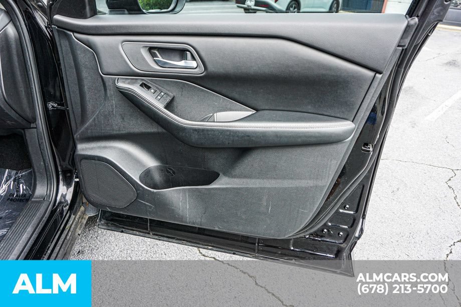 Used 2024 Nissan Rogue SV FWD image 50