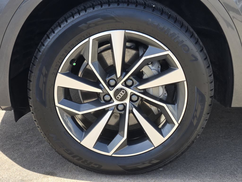Certified 2024 Audi Q5 2.0T Premium AWD/4WD image 16