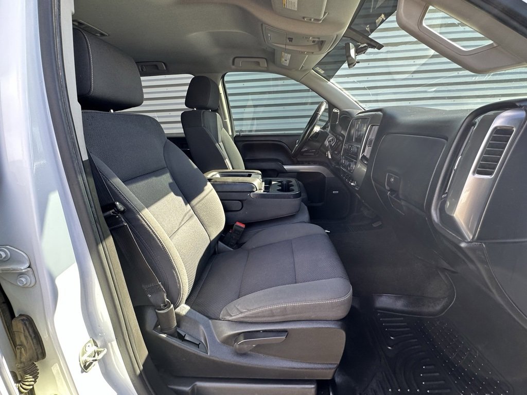 Used 2018 Chevrolet Silverado 1500 LT w/ LT Convenience Package image 24