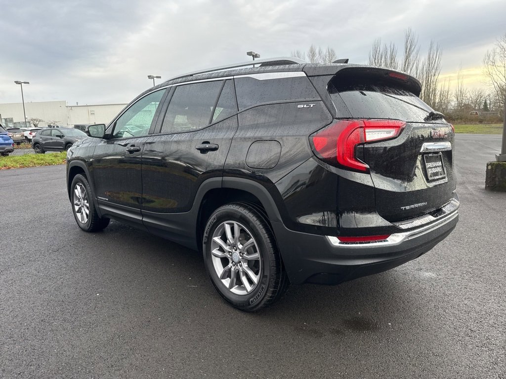 Used 2024 GMC Terrain SLT image 5
