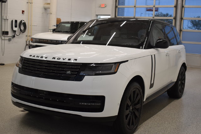 Used 2023 Land Rover Range Rover SE AWD/4WD image 9