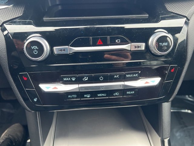 Used 2022 Ford Explorer ST-Line image 37