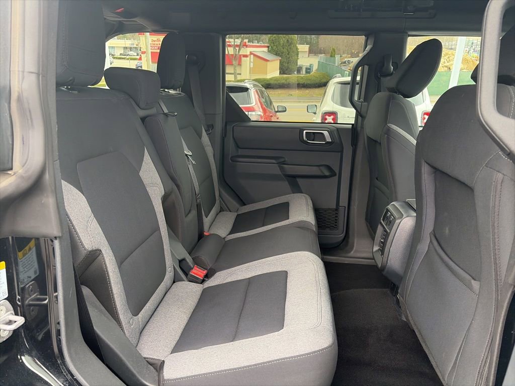 Used 2025 Ford Bronco Big Bend image 16