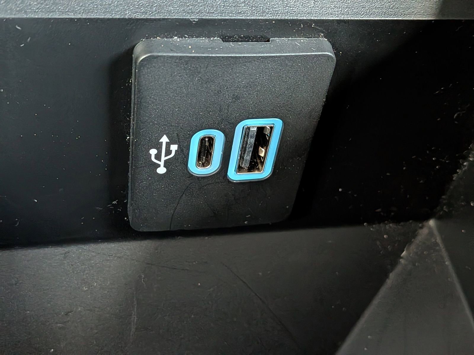 Certified 2026 Ford F250 Lariat w/ Black Appearance Package image 26