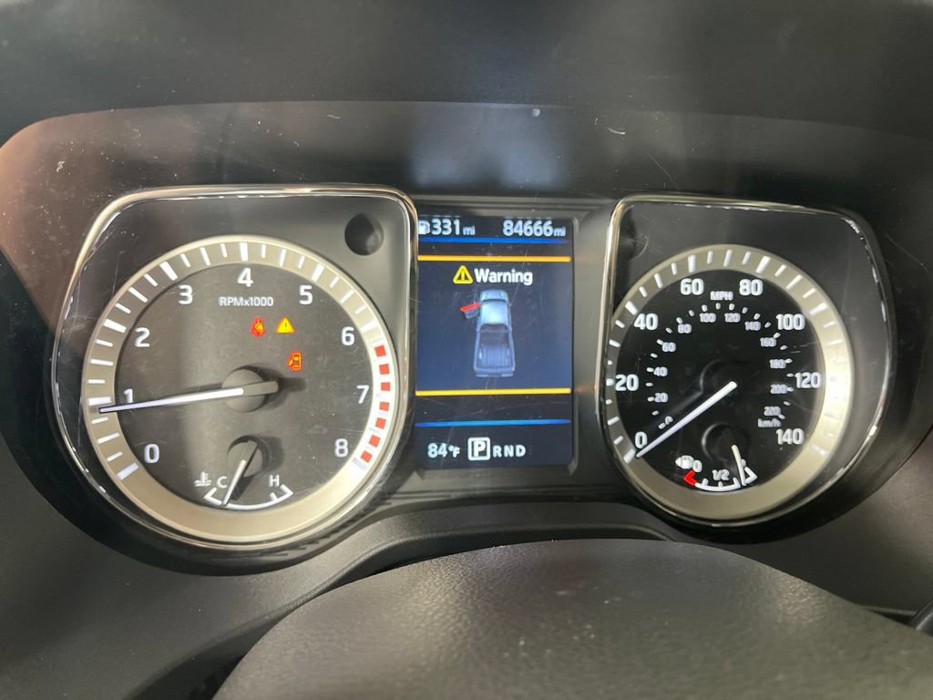 Used 2019 Nissan Titan SV RWD image 36