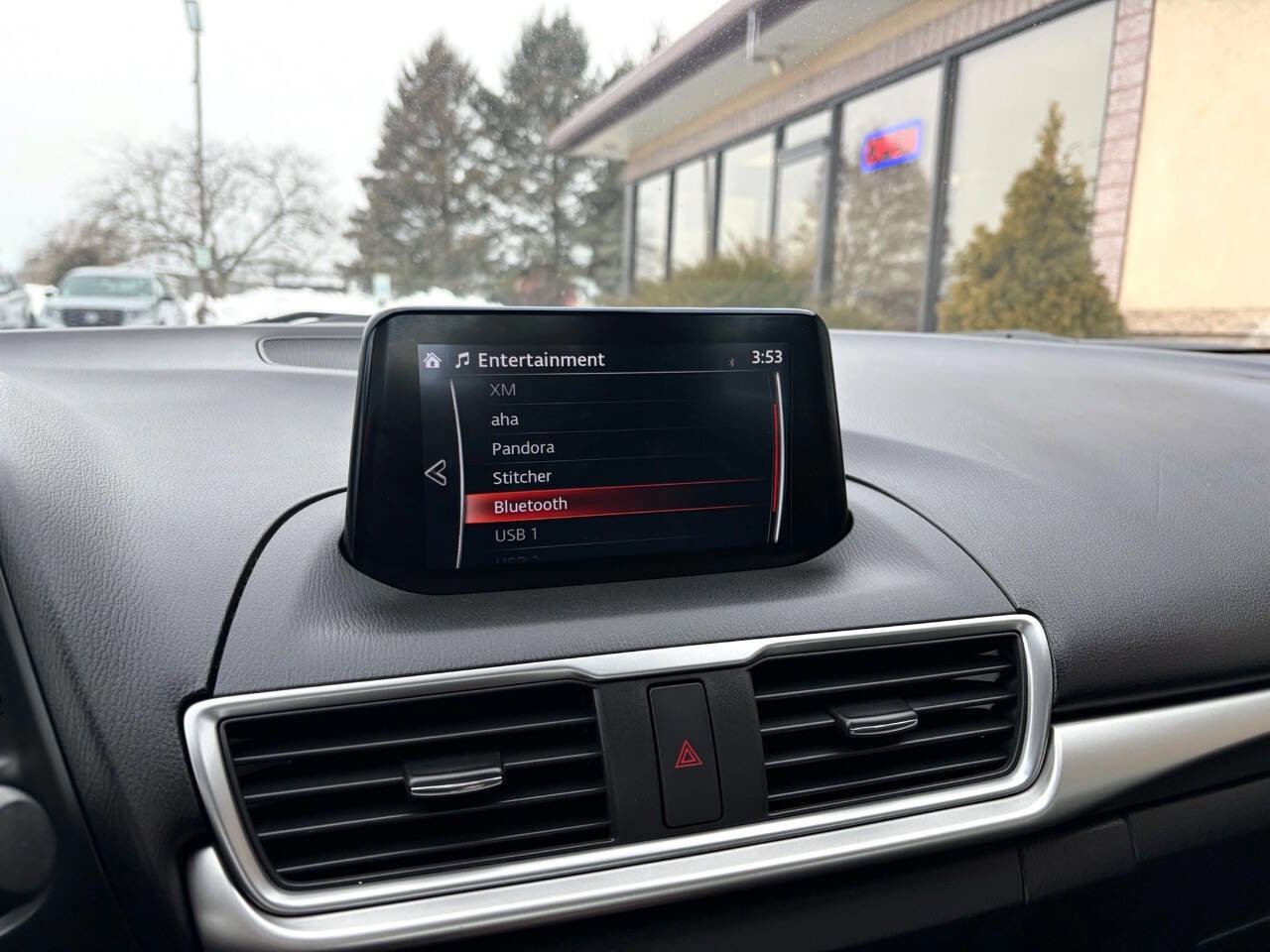 Used 2018 MAZDA MAZDA3 Sport w/ Preferred Equipment Package FWD image 22