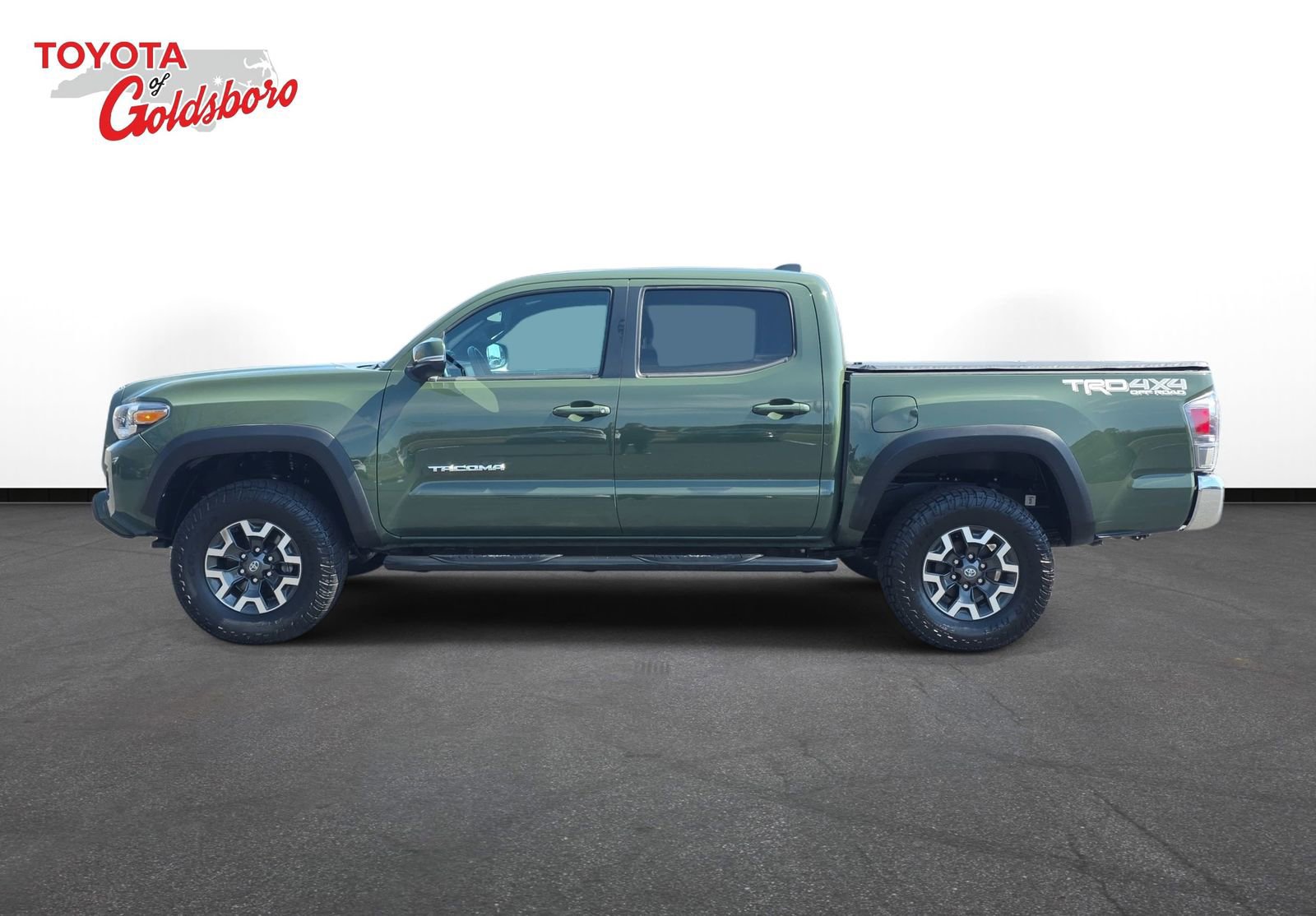 Used 2021 Toyota Tacoma TRD Off-Road image 8