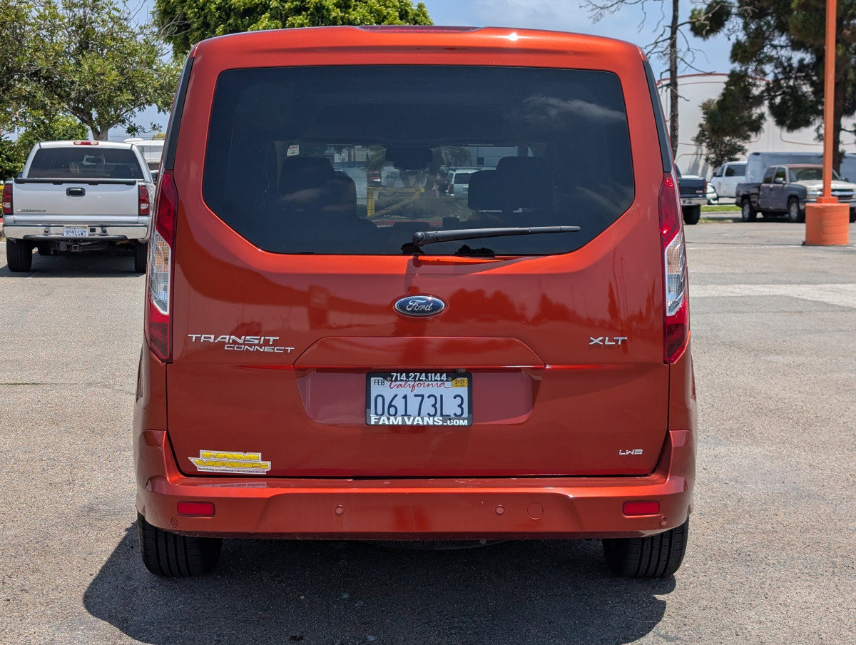 Used 2022 Ford Transit Connect XLT FWD image 8