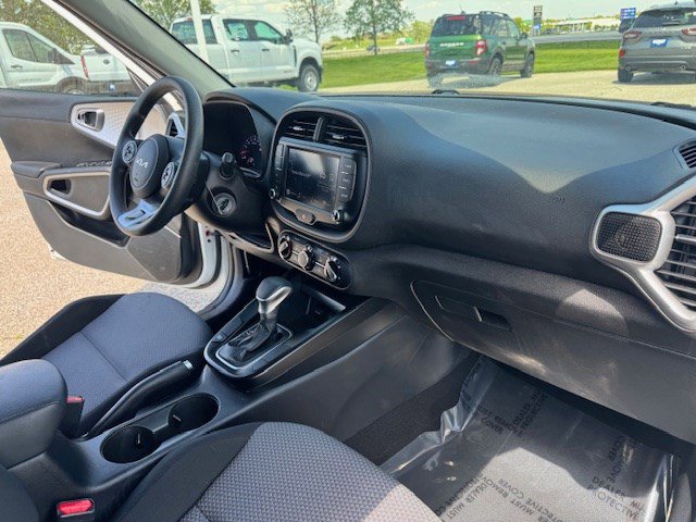 Used 2022 Kia Soul LX w/ Technology Package FWD image 33